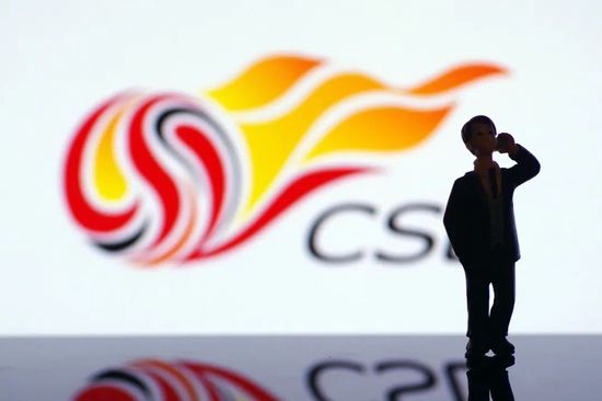 误解和自欺欺人是我们每个人的敌人。